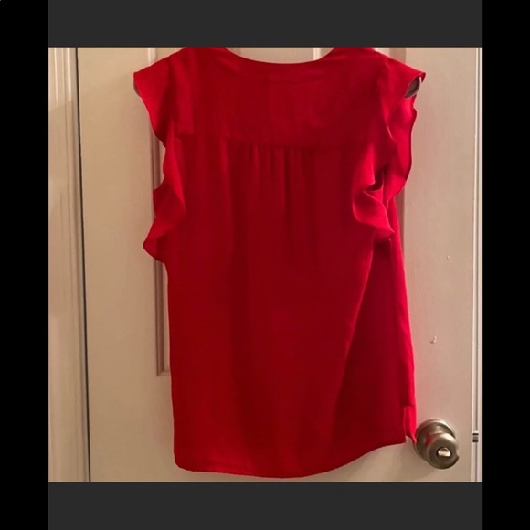 Express red blouse - Picture 2 of 3